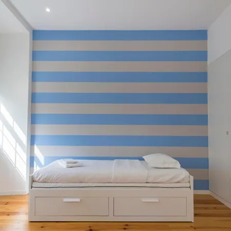100 A - Central Lisbon Flat By Pink St. アパート *