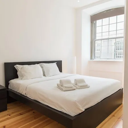 Flat By Pink St * Lisbon