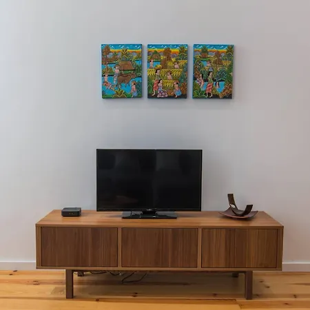 Apartment Flat By Pink St Lisbon