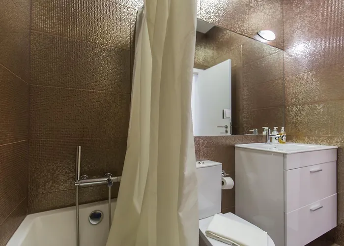 100 A - Flat By Pink St Διαμέρισμα