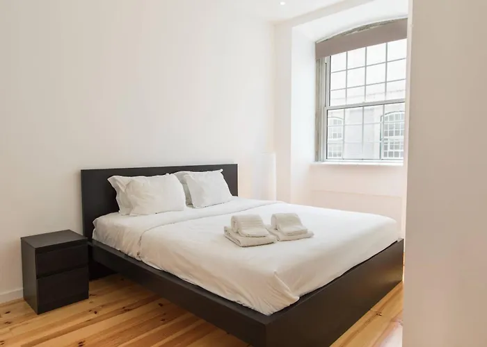 100 A - Flat By Pink St * Lisboa