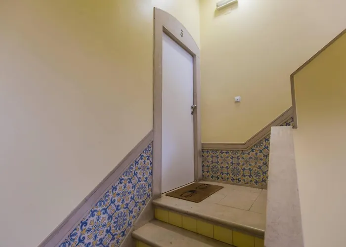 100 A - Flat By Pink St Lisboa