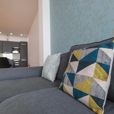 100 A - Central Lisbon Flat By Pink St. Apartamento