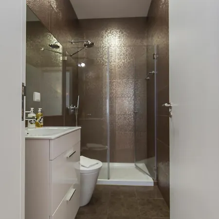 Flat By Pink St Appartamento Lisbona