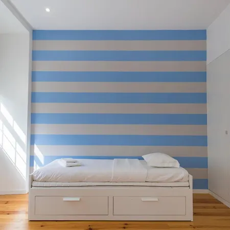 100 A - Central Lisbon Flat By Pink St. * Lisboa