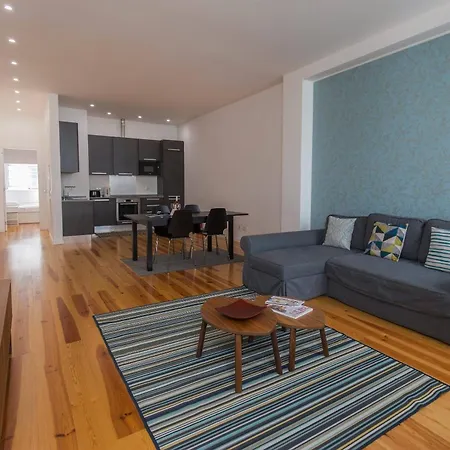 100 A - Central Lisbon Flat By Pink St. Apartamento *